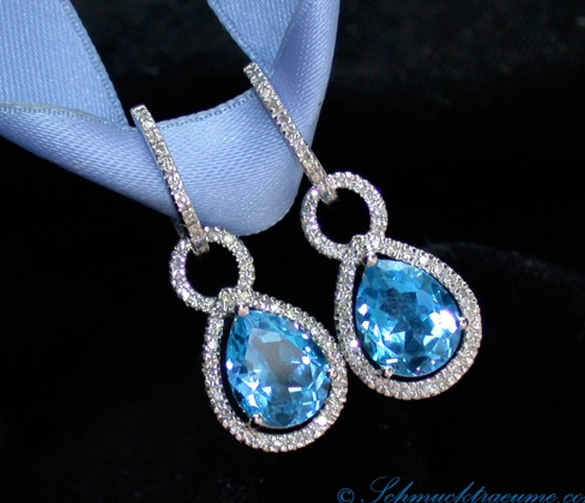 Weißgold Creolen mit blauen Blautopas und Diamanten Weißgold Creolen mit blauen Blautopas und Diamanten