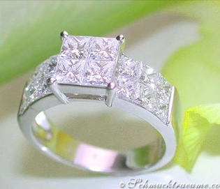 Prinzessdiamant-Ring aus Weißgold mit 2.440 Karat, detailreiches Design