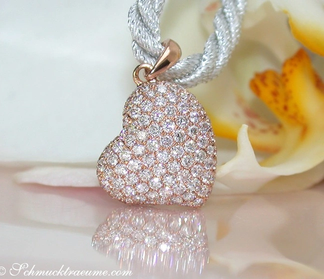 Zeitloser Brillanten Herz Anhänger in Roségold 750 - Image 1 Zeitloser Brillanten Herz Anhänger in Roségold 750 - Image 1