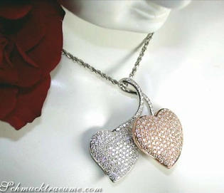 Exquisiter Doppel Herz Anhänger mit Brillanten in Weißgold & Roségold