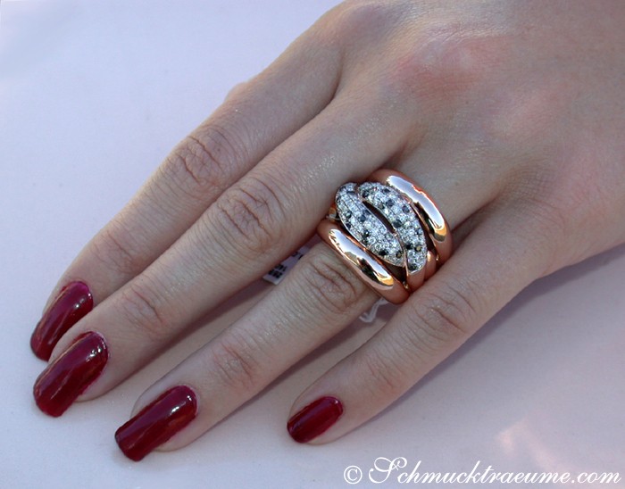 Roségold-Ring mit Diamanten, Detailaufnahme, Schmuckträume.com