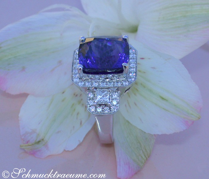 Erlesener AAA Tansanit Ring mit Brillanten & Diamanten - Image 3