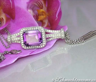 Detail eines Amethyst-Colliers mit Brillanten, Art-Déco-Stil, Weißgold 750