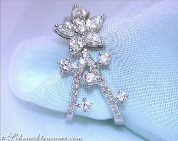 Blüten-Diamantring in Weißgold, 1.320 Karat, TW VS, Detailaufnahme