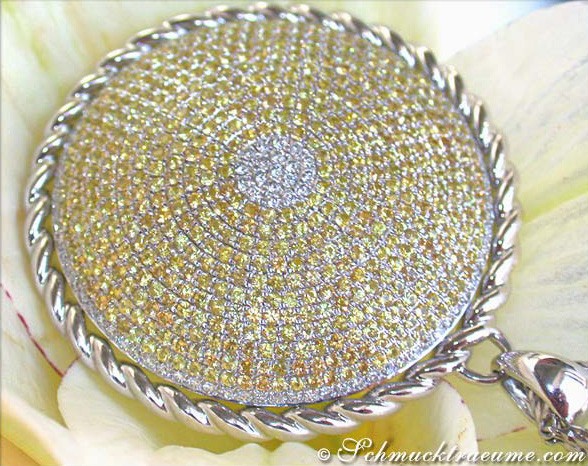 Opulenter Anhänger mit gelben Saphiren (Ø 4 cm) - Image 3