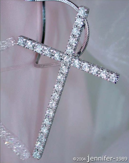Schlichter Brillanten Kreuz Anhänger aus Weißgold 585, 1.400 Karat TW SI
