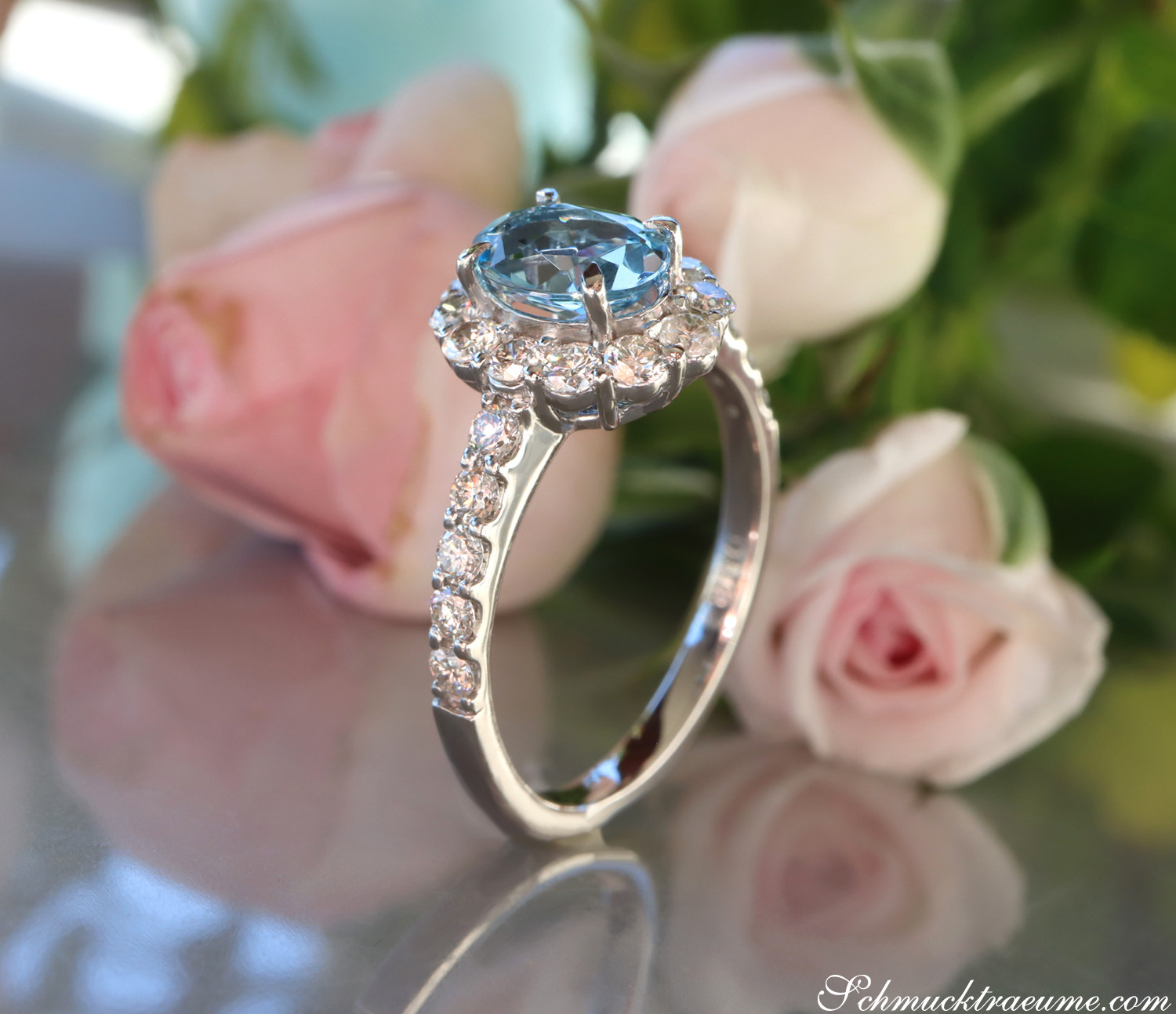 Zeitlos eleganter Aquamarin Ring mit Brillanten - Image 9