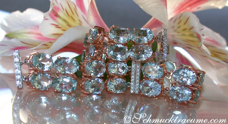 Meisterstück Armband aus Roségold mit 28 Aquamarinen und Diamanten