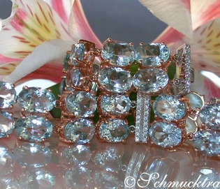 Meisterstück Armband aus Roségold mit 28 Aquamarinen und Diamanten