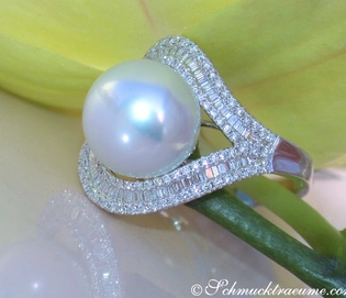 Südseeperlen-Ring Herz-Design mit Brillanten, 0.890 Karat, TW SI/VS, 12 mm