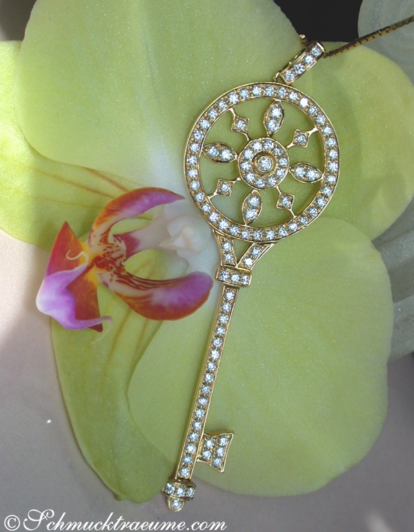 Brillanten Schlüssel Anhänger in Gelbgold 750 mit 1.440 Karat Diamanten