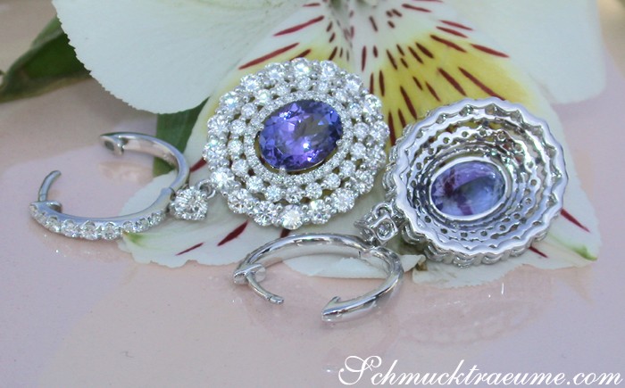 Hochkarätige AAA Tansanit Ohrgehänge mit Brillanten - Image 6