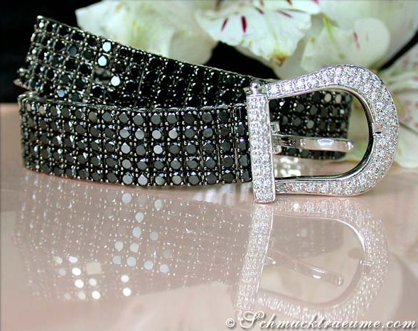 Ausgefallenes schwarze Diamanten Armband im Gürtel Design - Image 2