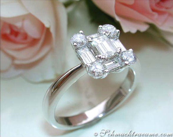 Feinster Brillantenring im Carré-Design aus Weißgold 750