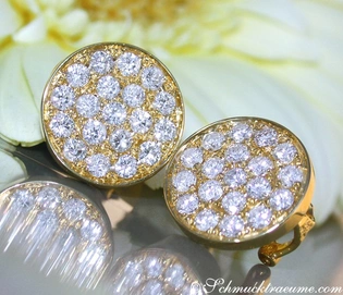 Runde Ohrstecker aus Gelbgold 585 mit Brillanten, detailreich, elegant