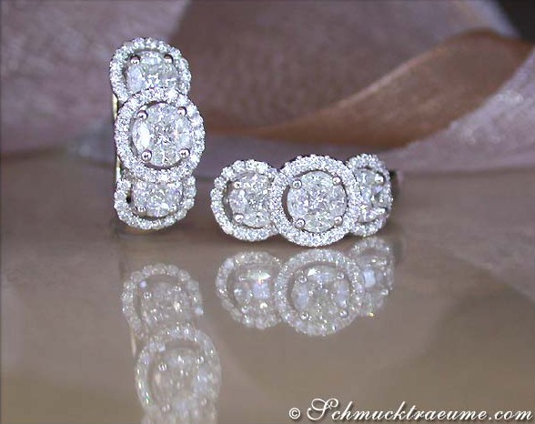 Raffinierte Diamantohrringe im Illusion-Stil auf glänzender Oberfläche