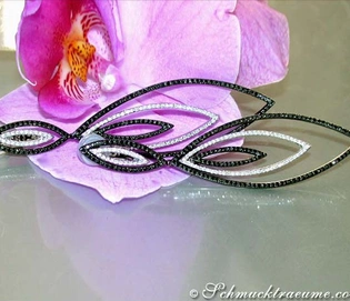 Extra lange Ohrringe mit schwarzen Diamanten - 7,80 cm, Weißgold 750