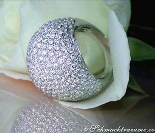 Prächtiger Brillanten Dome Ring mit 8.190 Karat in Weißgold 750