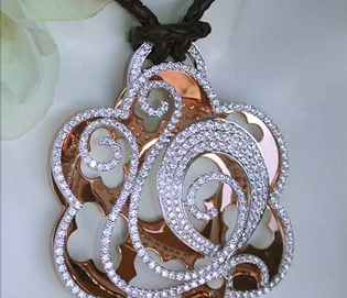 Opulenter Brillanten-Anhänger in Roségold & Weißgold 750 mit floralen Design