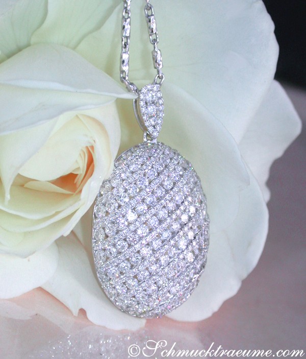 Weiße Diamant-Anhänger 750WG: Prachtvolle Brillanten auf weißgoldener Kette