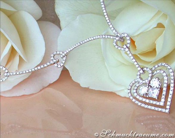 Exquisites Herz Collier mit Brillanten & Princess Diamanten - Image 2