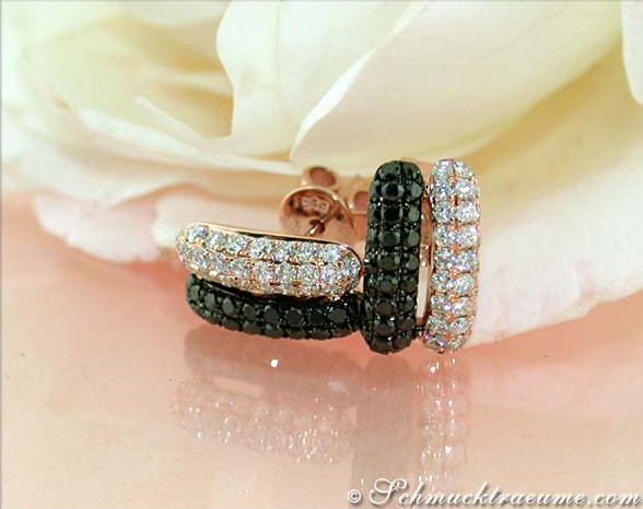 Zarte Ohrstecker aus Roségold 585 mit schwarzen und weißen Diamanten