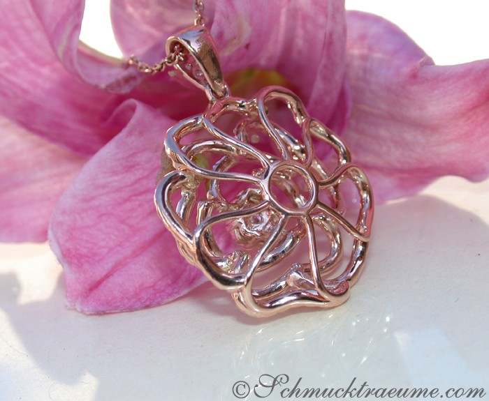 Feinster Brillanten Anhänger im Rosen Design - Image 6