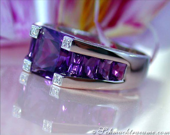 Extravagant Amethyst-Ring mit Diamanten in Weißgold 750