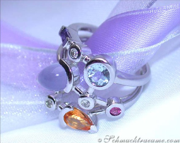 Weißgoldring mit Edelsteinen und Diamanten, Detailaufnahme, moderner Stil